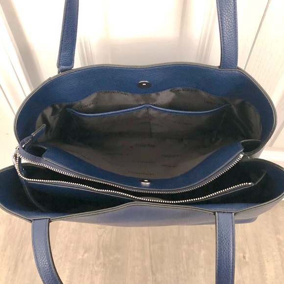 CALVIN KLEIN Adeline Tote EUC - Picture 6 of 7